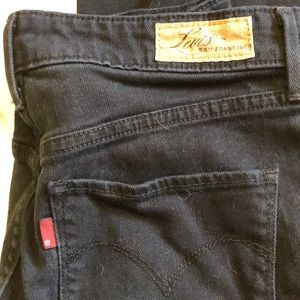 Levi's Jeans - NWOT WOMEN’S RED TAB LEVIS SAN FRANCISCO SIZE 8 Levi's Jeans - NWOT WOMEN’S RED TAB LEVIS SAN FRANCISCO SIZE 8
